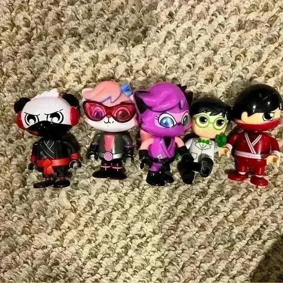 Ryan’s World Figurines - Picture 1 of 1